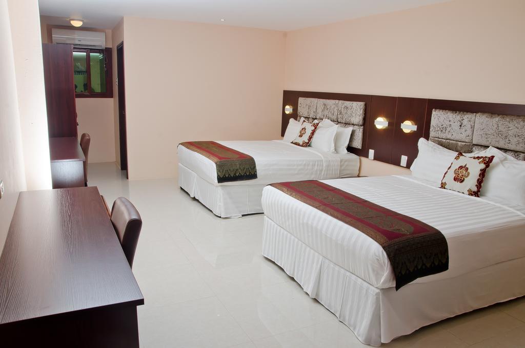 Grand Diamond Hotel Trinidad Piarco Kültér fotó