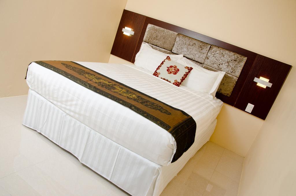 Grand Diamond Hotel Trinidad Piarco Kültér fotó