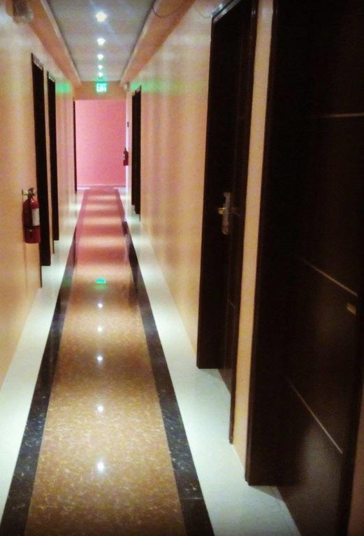 Grand Diamond Hotel Trinidad Piarco Kültér fotó
